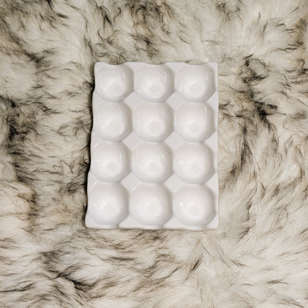 Storage for 12 Eggs Ceramic Egg Tray White One Dozen Heavy Duty